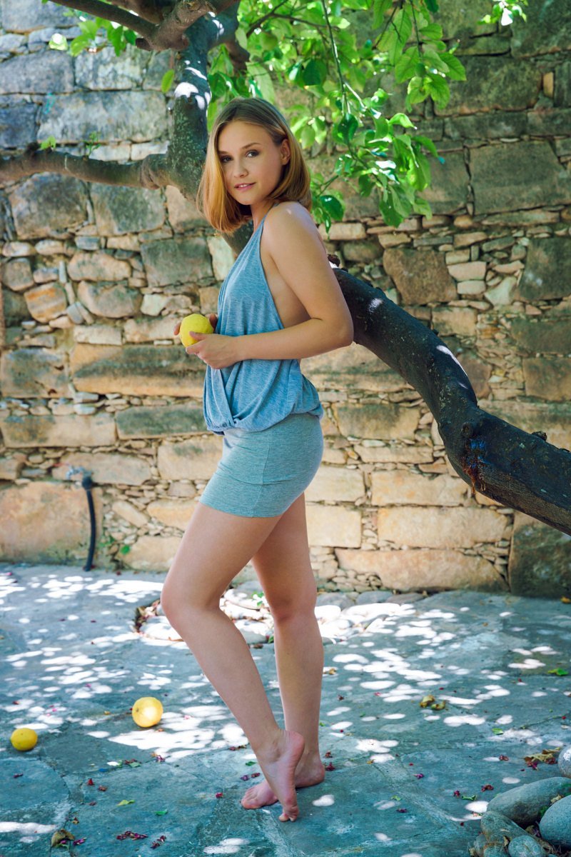 Алиса, 23
